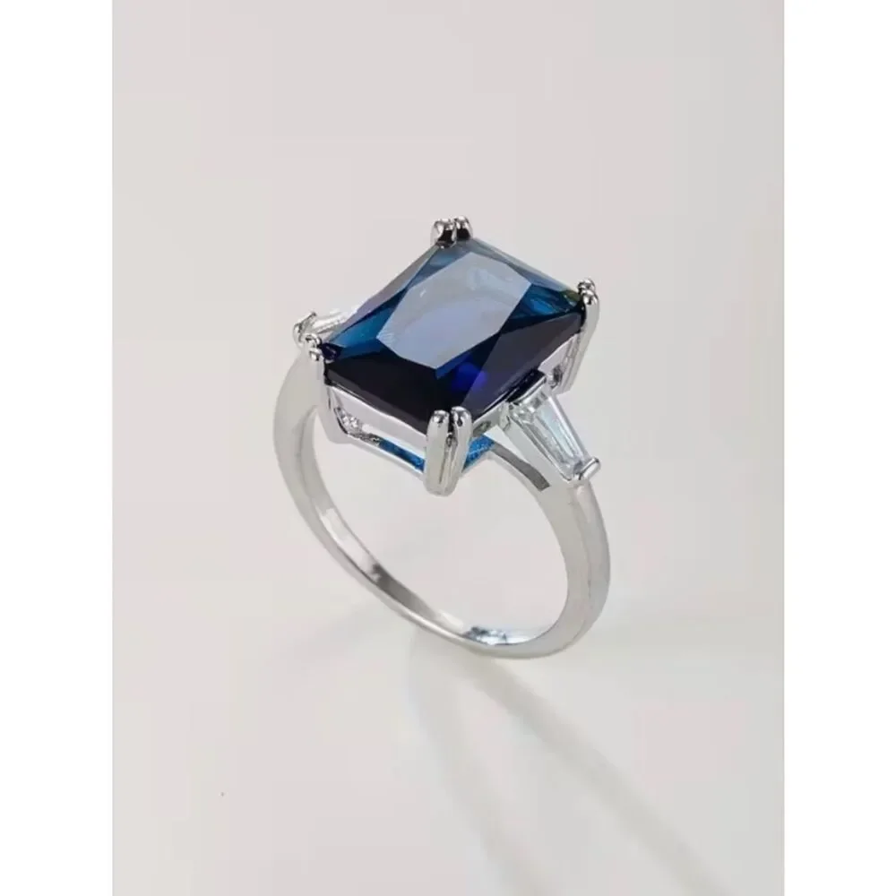 💙 NEW Blue Crystal Emerald-Cut Silver Ring with Baguette Accents 💙